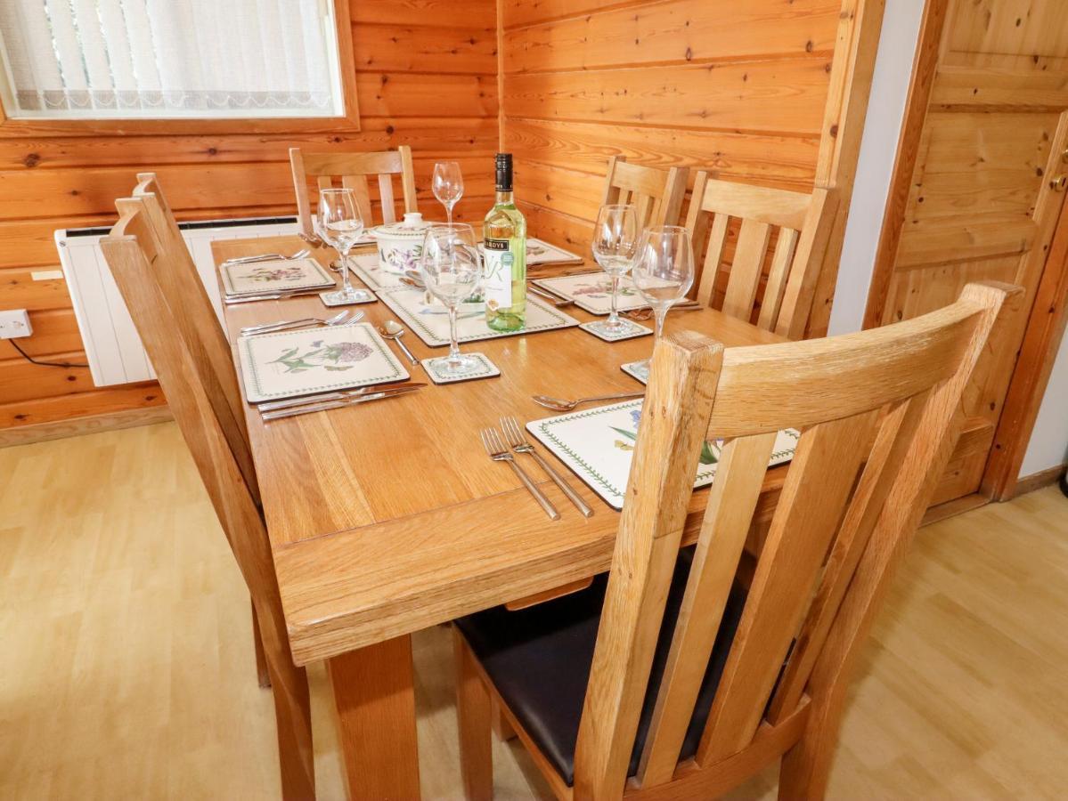 Watersview Lodge Leek Kültér fotó