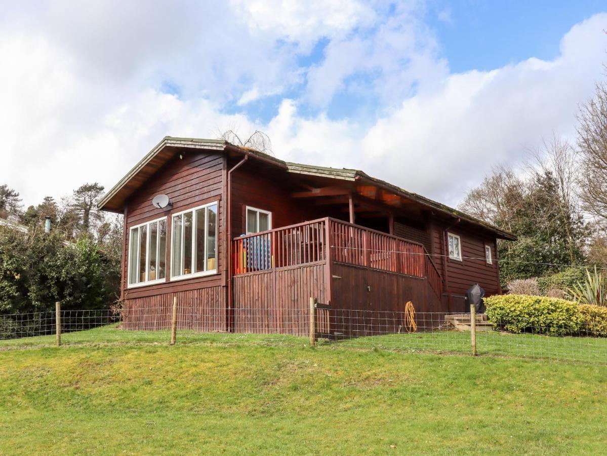 Watersview Lodge Leek Kültér fotó
